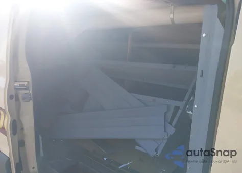 2015 Ford Transit-250 z USA, uszkodzony, nr VIN 1FTYR1YM2FKA58145